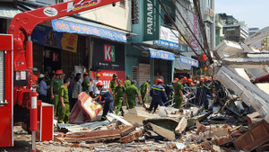 Sập nhà 2 tầng ở Bình Định, cụ ông 84 tuổi văng ra đường chết thảm