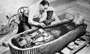 Bí ẩn chết chóc kinh hoàng liên quan đến lời nguyền của Tutankhamun?