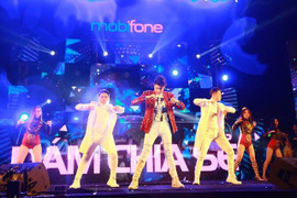 Noo Phước Thịnh cùng dàn sao hot 'đại náo' đêm nhạc tại Quảng Bình