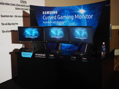 Sam sung ra mắt màn hình cong giá gần 10 triệu đồng