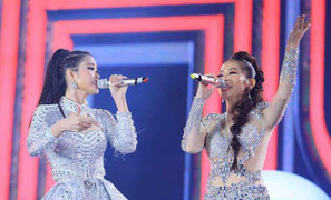 Thu Minh khoe vẻ đẹp quyền lực, song ca máu lửa cùng Đông Nhi