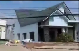 Video: Cảnh 'thần sông' nuốt gọn căn nhà ở miền Tây