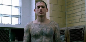 Bí mật quá trình tạo hình xăm cho nam diễn viên chính phim 'Vượt ngục'