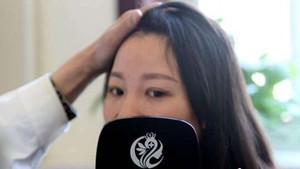 'Đập mặt làm lại' để kiếm việc làm