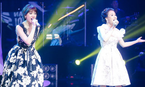 Hồ Quỳnh Hương song ca với Hari Won khiến khán giả thích thú