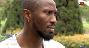 Đấm gục 2 cầu thủ đối phương, Hoàng Vũ Samson nói xin lỗi bằng tiếng Việt