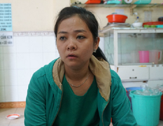 Video: Nữ chủ quán kem nhớ lại phút bị nhóm giang hồ xăm trổ đập phá, xịt hơi cay