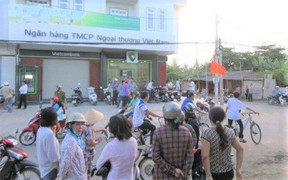 Dùng súng cướp ngân hàng ở Trà Vinh: Vietcombank nói gì?