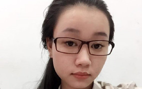 Thiếu nữ xinh đẹp dùng roi điện tấn công người, cướp 10 triệu đồng