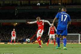 Video kết quả Arsenal vs Leicester: Robert Huth dâng 3 điểm cho Arsenal