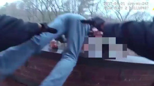 Cảnh sát Mỹ cứu cụ ông nhảy lầu tự tử ở viện dưỡng lão