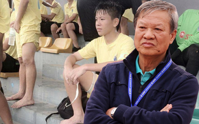 Vụ dọa 'cắt gân chân' cầu thủ Hà Nội, HLV Lê Thụy Hải: Làm thầy ai lại nói thế