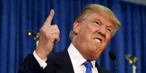 Những dòng tweet ấn tượng nhất của Trump trong 100 ngày đầu tiên làm Tổng thống Mỹ