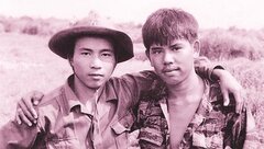 Câu chuyện xúc động lần đầu được công bố quanh bức ảnh 'Hai người lính'