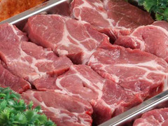 Nghỉ lễ 30/4 và 1/5: Facebook tràn ngập cảnh 'đụng lợn' giá rẻ