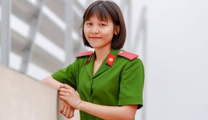 Thủ khoa Học viện Cảnh sát tiết lộ bí quyết làm bài thi tiếng Anh đạt điểm cao