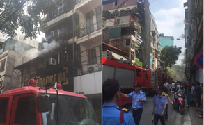 Điều hòa phát nổ, quán karaoke bốc cháy dữ dội