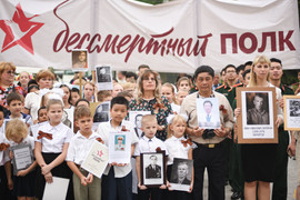 Video, ảnh: 'Trung đoàn bất tử' lần đầu xuất hiện tại Việt Nam, kỷ niệm Ngày Chiến thắng 9/5