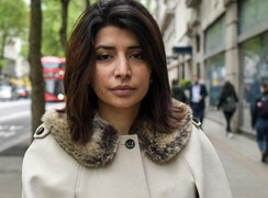 Nữ nhân viên ngân hàng bị ép đi ăn tối cùng khách VIP