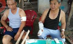 Côn đồ bịt mặt xông vào nhà truy sát 4 chú cháu ở Sài Gòn
