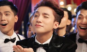 Làm việc liên tục hơn 18 tiếng đồng hồ, Sơn Tùng M-TP vẫn sôi nổi trêu đùa