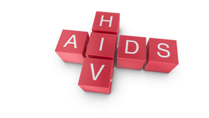 Người nhiễm HIV có thể sống lâu ngang người không bị bệnh