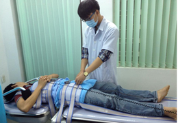 Bật mí sự kỳ diệu của kéo giãn cột sống trong điều trị thoát vị đĩa đệm, thoái hóa đốt sống cổ