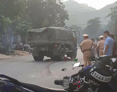 Va chạm với xe tải, phượt thủ 19 tuổi chết thảm ở Tuyên Quang