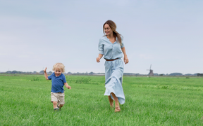 Bố mẹ cùng chọn sữa cho con: Có khó không?