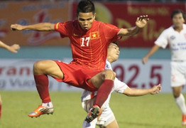 Kích hoạt 'bom tấn', FLC Thanh Hoá đưa 'Vua phá lưới nội' hồi hương