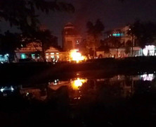 Người đàn ông bốc cháy như ngọn đuốc sống ở Huế