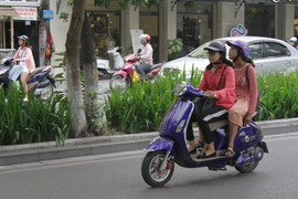 Miền Bắc se lạnh giữa mùa hè đến bao giờ?