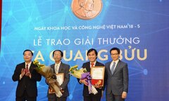 Lần đầu tiên, giải thưởng Tạ Quang Bửu được trao cho hai nhà khoa học ngoài Hà Nội