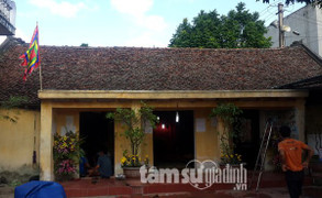 Ngôi đền 'ma ám': Ký ức lạnh người về một năm bị điên của nữ hội trưởng vui tính