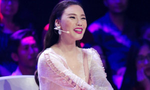 Hồ Quỳnh Hương nhận mình trẻ hơn Hari Won vì chưa có chồng