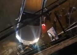 Tông xe máy rồi bỏ chạy, xe 'điên' gây tai nạn liên hoàn