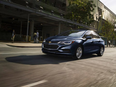 Chevrolet Cruze Hatchback 2018 phiên bản diesel, giá chỉ từ 553 triệu đồng