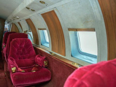 Cận cảnh máy bay 'đắp chiếu' 30 năm, hoen gỉ có giá hơn 75 tỷ đồng