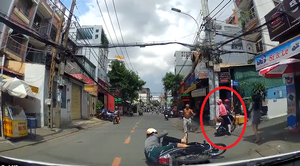 Clip: Đôi nam nữ gây tai nạn rồi bỏ chạy khiến dân mạng dậy sóng