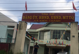 Cách chức chủ tịch xã mượn bằng để bổ sung vào hồ sơ công chức