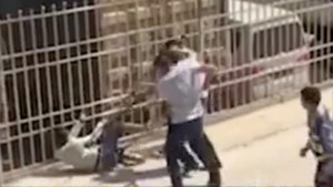 Gã điên trút mưa dao khiến 2 người chết, 18 người bị thương