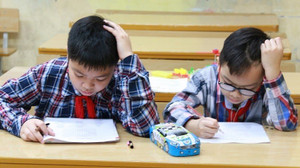 80% học sinh bậc tiểu học ở Hà Nội đạt khá giỏi: Cách đánh giá học sinh liệu có vấn đề?