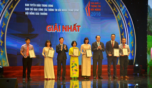 Vinh danh 69 tác phẩm đạt giải toàn quốc về thông tin đối ngoại năm 2016