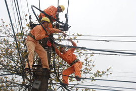 Nắng nóng, sản lượng điện tại Hà Nội tăng cao đột biến