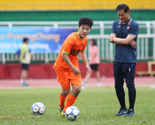 HLV Gangwon bật 'đèn xanh' cho Xuân Trường cơ hội ra sân