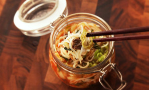 Mỳ ăn liền biến tấu lạ miệng 'làm mưa làm gió' trong giới trẻ Hàn Quốc