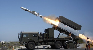 Triều Tiên bắn hàng loạt tên lửa đất đối hạm