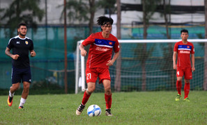 Đấu đội Công Vinh, Tuấn Anh giúp Công Phượng tỏa sáng