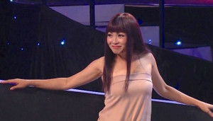 Video: Phương Thanh lần đầu trổ tài nhảy sexy quyến rũ Kim Lý