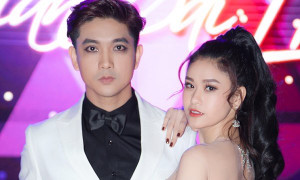 Trương Quỳnh Anh diện váy xẻ cao, khoe vẻ gợi cảm bên chồng